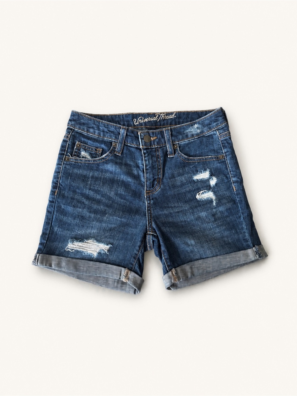 Universal Thread Mid Rise Boyfriend Short - Picture 9 of 9